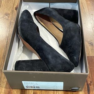Linea Paolo Cherie Pump in Black Suede | Size 9M